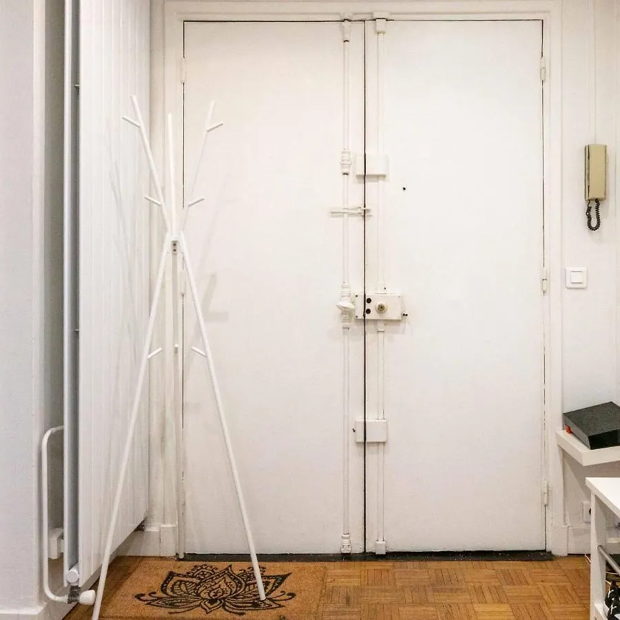 Paris City - Spacious 3 Rooms Flat For Families - 3 Minutes From Metro Station 0*,