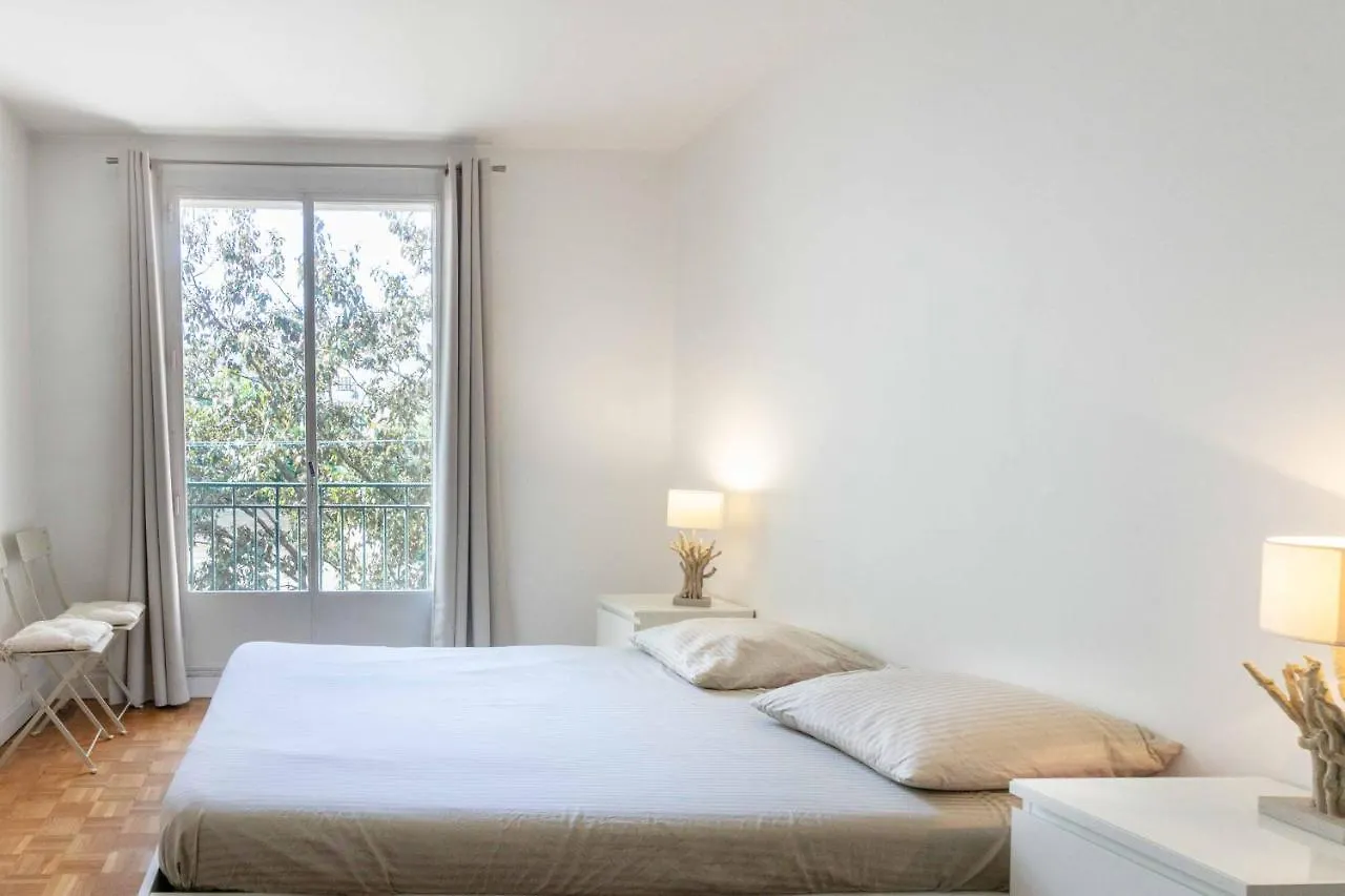 Paris City - Spacious 3 Rooms Flat For Families - 3 Minutes From Metro Station Aparthotel