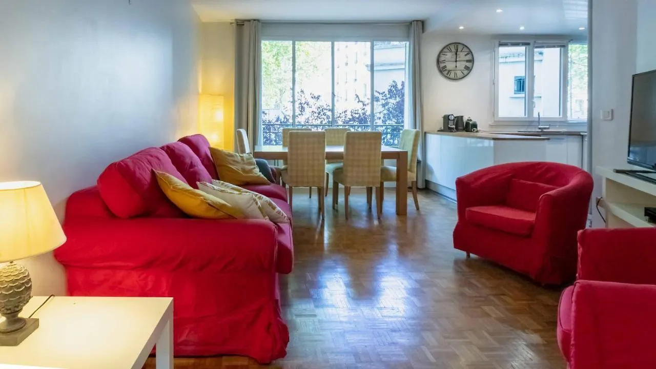 Aparthotel Paris City - Spacious 3 Rooms Flat For Families - 3 Minutes From Metro Station